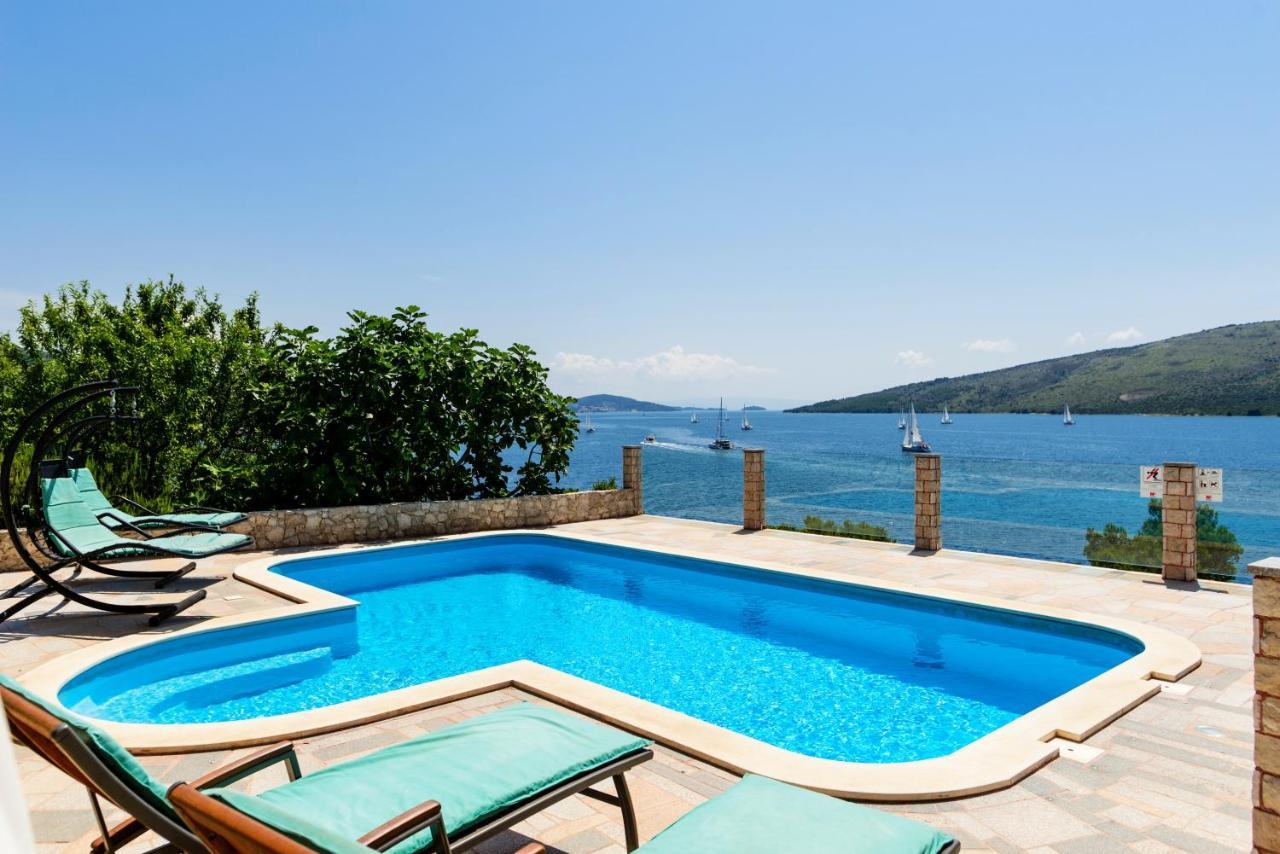 Seaside Villa Near Trogir - Poljica Marina Exterior foto