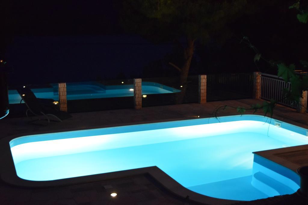 Seaside Villa Near Trogir - Poljica Marina Exterior foto