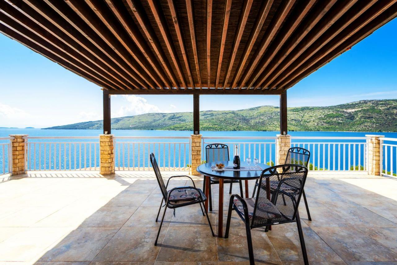 Seaside Villa Near Trogir - Poljica Marina Exterior foto